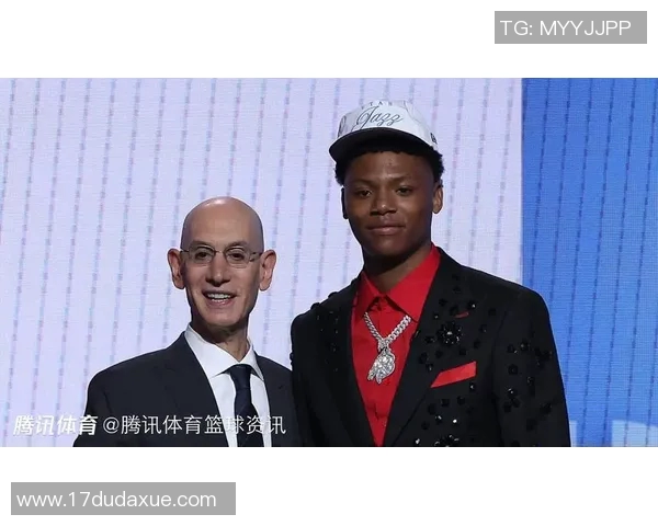 埃斯-贝利惊艳舞步 致命后仰跳投锁定赛场高光