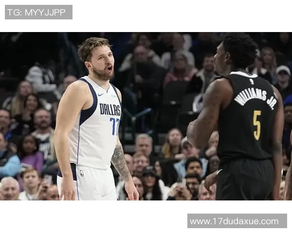 独行侠跌出前十关键何在？东契奇缺阵外，球队防守与角色球员困境全解析