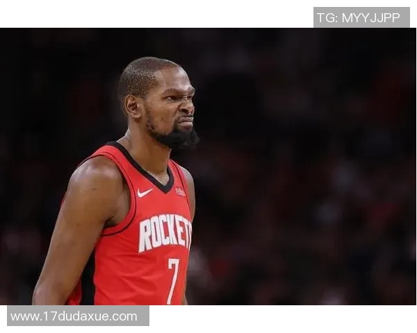 带不动!杜兰特空砍30+12末节崩盘一度怒砸饮料 带不动!杜兰特空砍30+12末节崩盘一度怒砸饮料