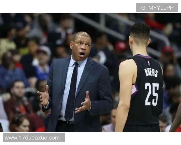 Spears：胜场前10教练中仅剩里弗斯未进名人堂 他相信自己值得进